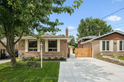Detached in Guelph