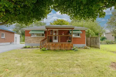 Detached in Fort Erie