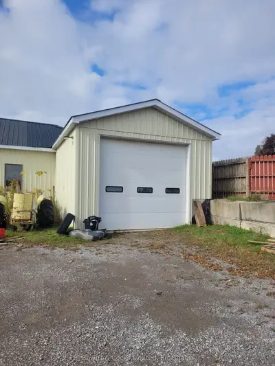 200 Lindsay Street S, Kawartha Lakes, On K9v 2n3