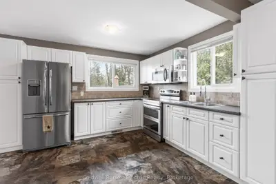 30 Woods Avenue, Kawartha Lakes, On K0l 2w0