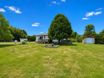 1443 Hwy 64 Highway, French River, On P0m 1a0