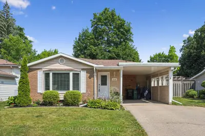 Detached in Waterloo
