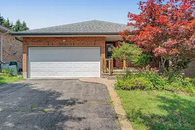 Detached in Waterloo