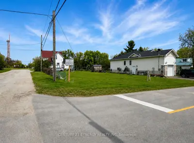 24 King Street, Smiths Falls, On K7a 3c9