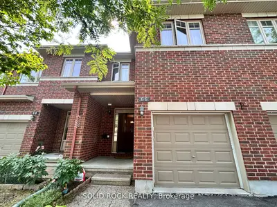 Att/Row/Townhouse in Barrhaven