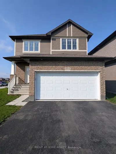 Detached in Kanata