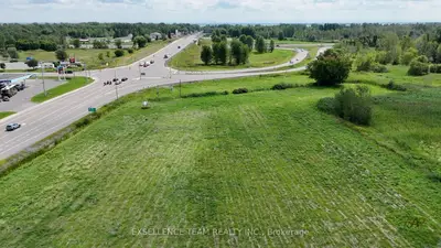 -- South Beech Street, South Glengarry, On K0c 1n0