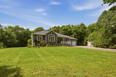 Detached in Beckwith