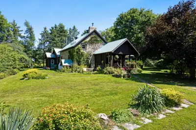 340 North Burgess 8th Concession, Tay Valley, On K7h 0e5