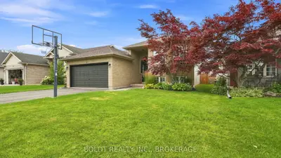 4 Mason Drive, Pelham, On L0s 1e4