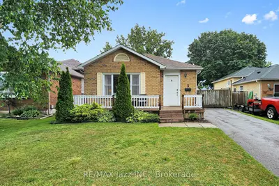 3 Pochon Avenue, Port Hope, On L1a 2x8