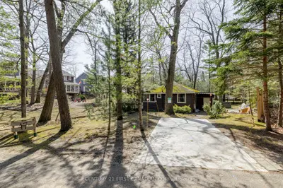 47 Heaman Crescent, Lambton Shores, On N0m 1t0