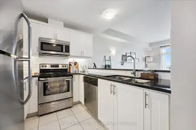 2 Colonial Drive 403, Guelph, On N1l 0k8
