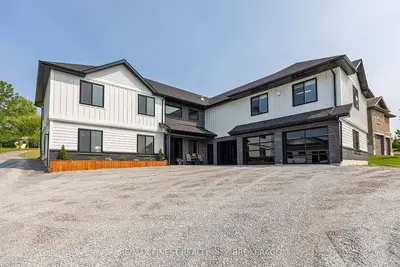 Detached in Frontenac