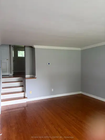 10 Miami Drive, Hamilton, On L9c 2k3
