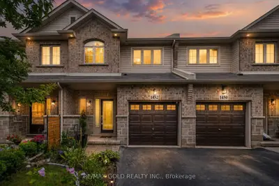 Att/Row/Townhouse in Hamilton
