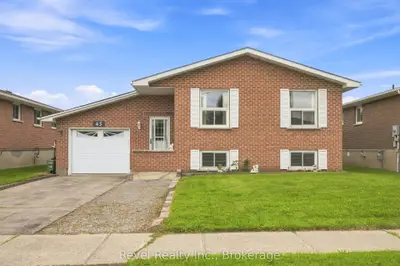 43 Wilson Avenue, Kawartha Lakes, On K9v 5s3