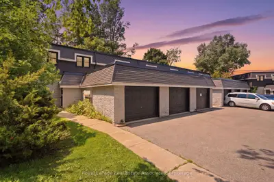 Condo Townhouse in Waterloo