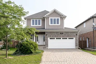 Detached in Stratford