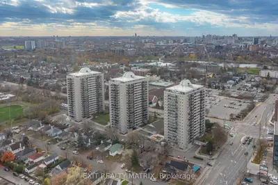 158 B Mcarthur Avenue 1204, Vanier And Kingsview Park, On K1l 8c9