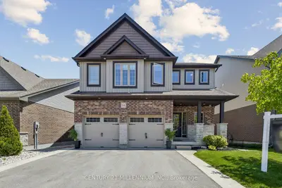 Detached in Centre Wellington