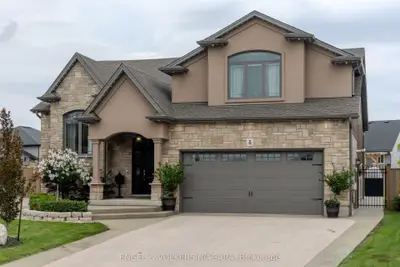 5 Delicious Court, Thorold, On L2v 0j8