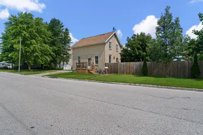 Detached in Bluewater