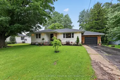 30 King Street N, Minto, On N0g 1z0