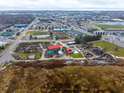 305 Northfield Drive, Waterloo, On N2v 2n4