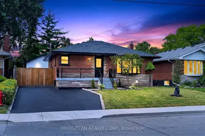 Detached in Hamilton
