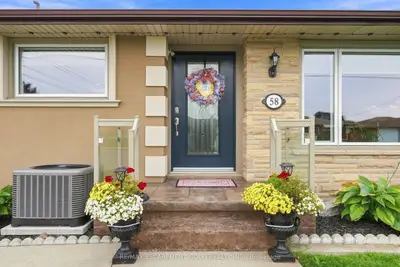58 Moxley Drive, Hamilton, On L8t 3y7