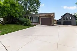 23 GOODMAN Drive, London South, ON N5Z 4G9