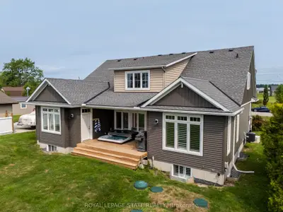 3176 Lakeshore Road, Haldimand, On N1a 2w8