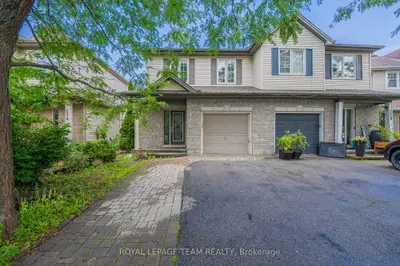 Semi-Detached in Stittsville - Munster - Richmond