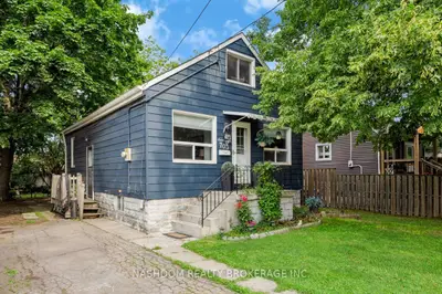 703 Brighton Avenue, Hamilton, On L8h 6h5