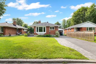 2349 Edwin Crescent, Parkway Park - Queensway Terrace S And Area, On K2c 1h8