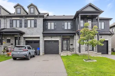 Att/Row/Townhouse in Russell
