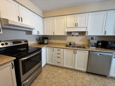 645b Basswood Street, Waterloo, On N2v 2k8