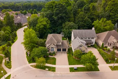 1519 SHORE Road, London South, ON N6K 4Z5