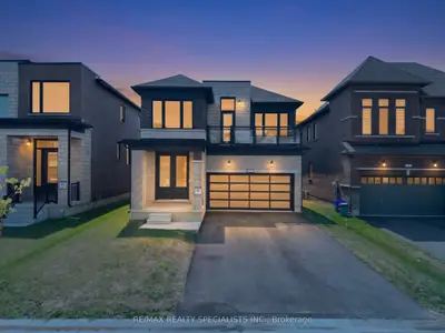 Detached in Woodstock