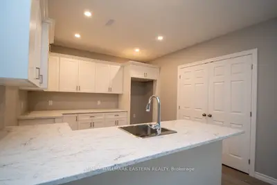 1864 Lakehurst Road, Trent Lakes, On K0l 1j0