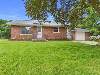30 Mark Street E, Grey Highlands, On N0c 1h0