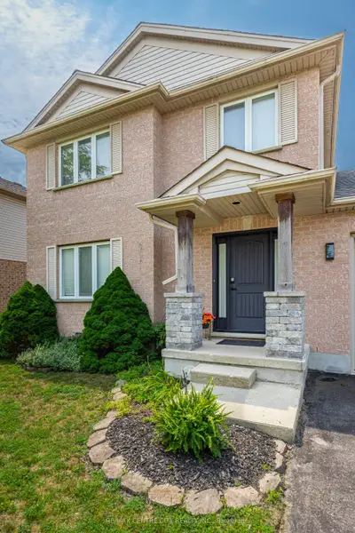 43 Meredith Drive, Middlesex Centre, On N0m 2a0