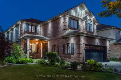 2229 CARDINAL Court, London South, ON N6M 0C2