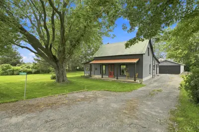 1083 County Road 5, Prince Edward County, On K0k 2t0