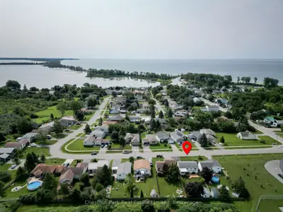 4 First Avenue, Prince Edward County, On K0k 3l0