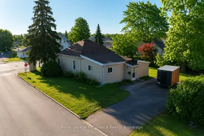 252 Sidney Street, Quinte West, On K8v 2t4