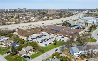 1150 Morrison Drive 301, Parkway Park - Queensway Terrace S And Area, On K2h 8s9
