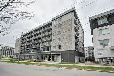 Condo Apartment in Waterloo