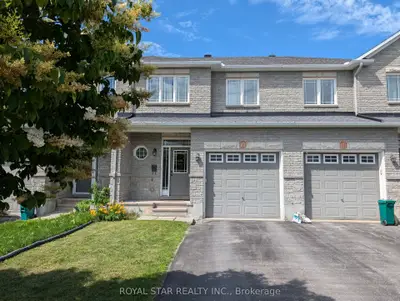 Att/Row/Townhouse in Kanata